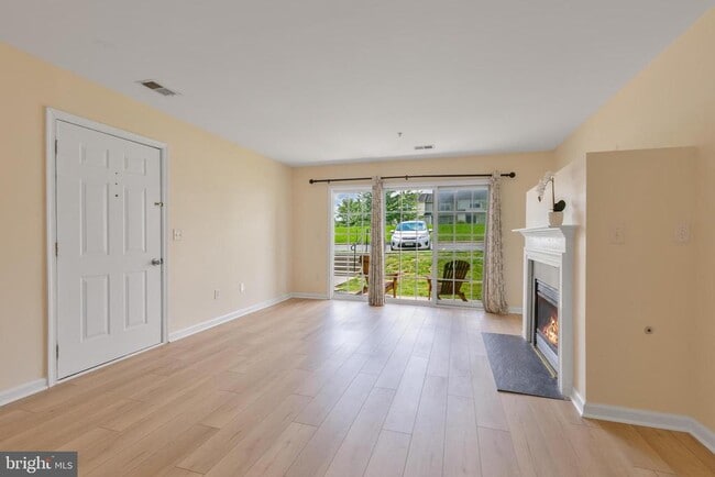 Building Photo - 136 Brookland Ct