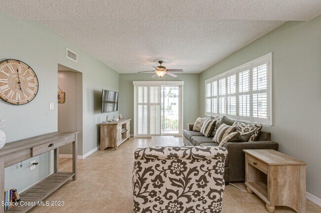 Building Photo - 4000 Ocean Beach Blvd