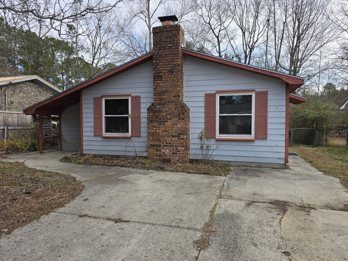 Primary Photo - Charming 3-bedroom, 1-bath home