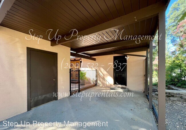 Building Photo - 2 br, 1 bath House - 21848 El Coyote Dr