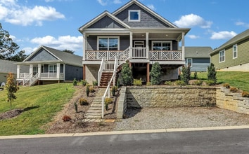 Building Photo - 1205 Seven Sisters Rd