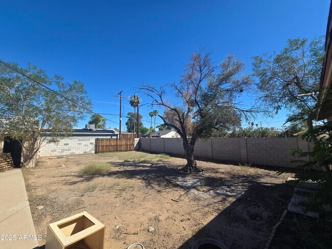 Foto del edificio - 3845 N 15th Ave