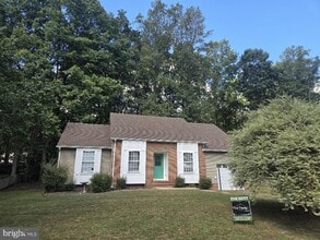 Building Photo - 10620 Cobblestone Dr