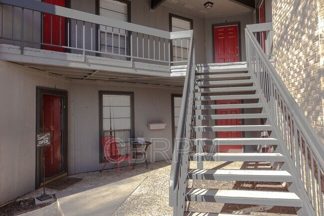 Foto del edificio - 604 NW 15th St
