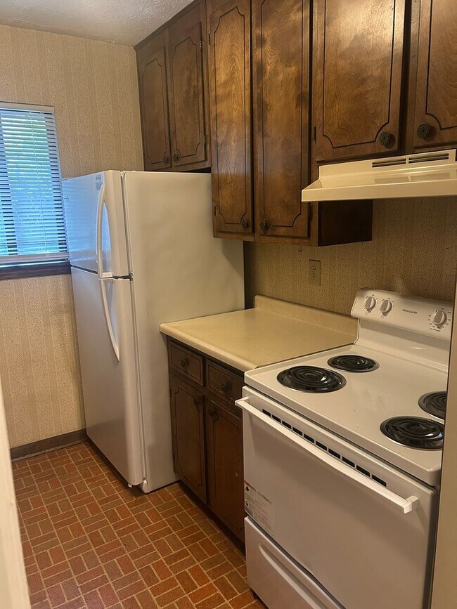 Foto del edificio - Campus View 1 Bedroom Apt. -Walking Distan...