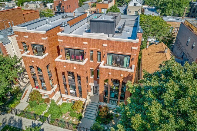 Foto del edificio - 882 W Lill Ave