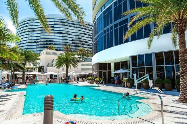 Building Photo - 9703 Collins Ave
