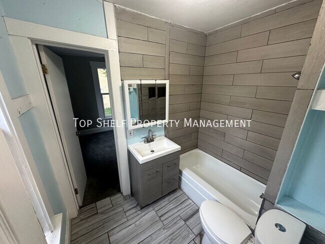 Foto del edificio - 3907 8th St