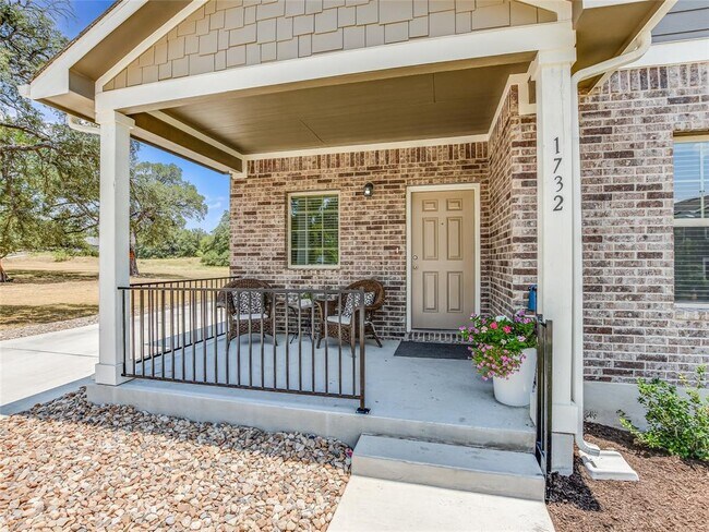 Building Photo - 1732 Lakota Ln