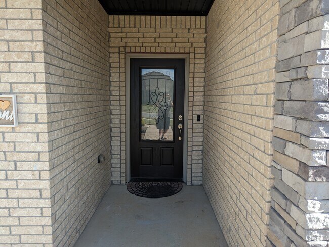 Entrada - 4360 W Wales Dr