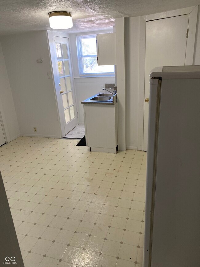 Foto del edificio - 1106 N Gale St