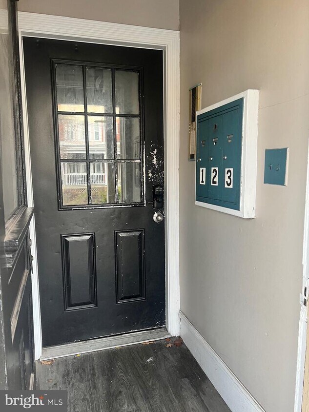 Foto principal - 606 W 20th St