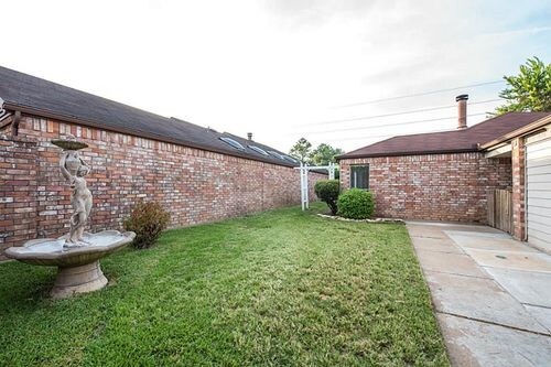 Building Photo - 13102 Worthington St