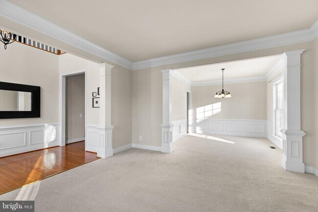 Foto del edificio - 9120 Laurel Highlands Place