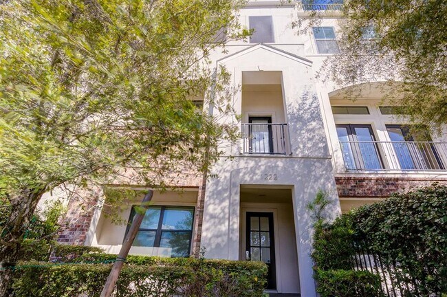 Foto del edificio - 1222 W Dallas St
