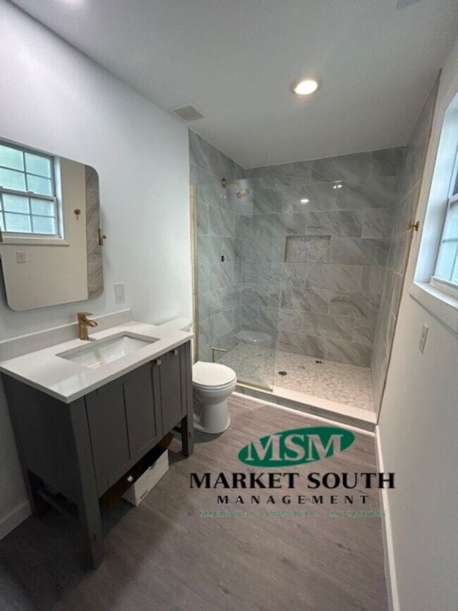 Building Photo - 201 W 37th St