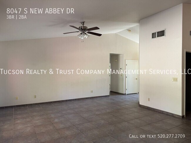 Foto del edificio - 8047 S New Abbey Dr