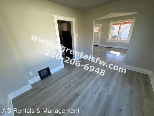 Foto del edificio - 2 br, 1 bath House - 2639 Fox Ave