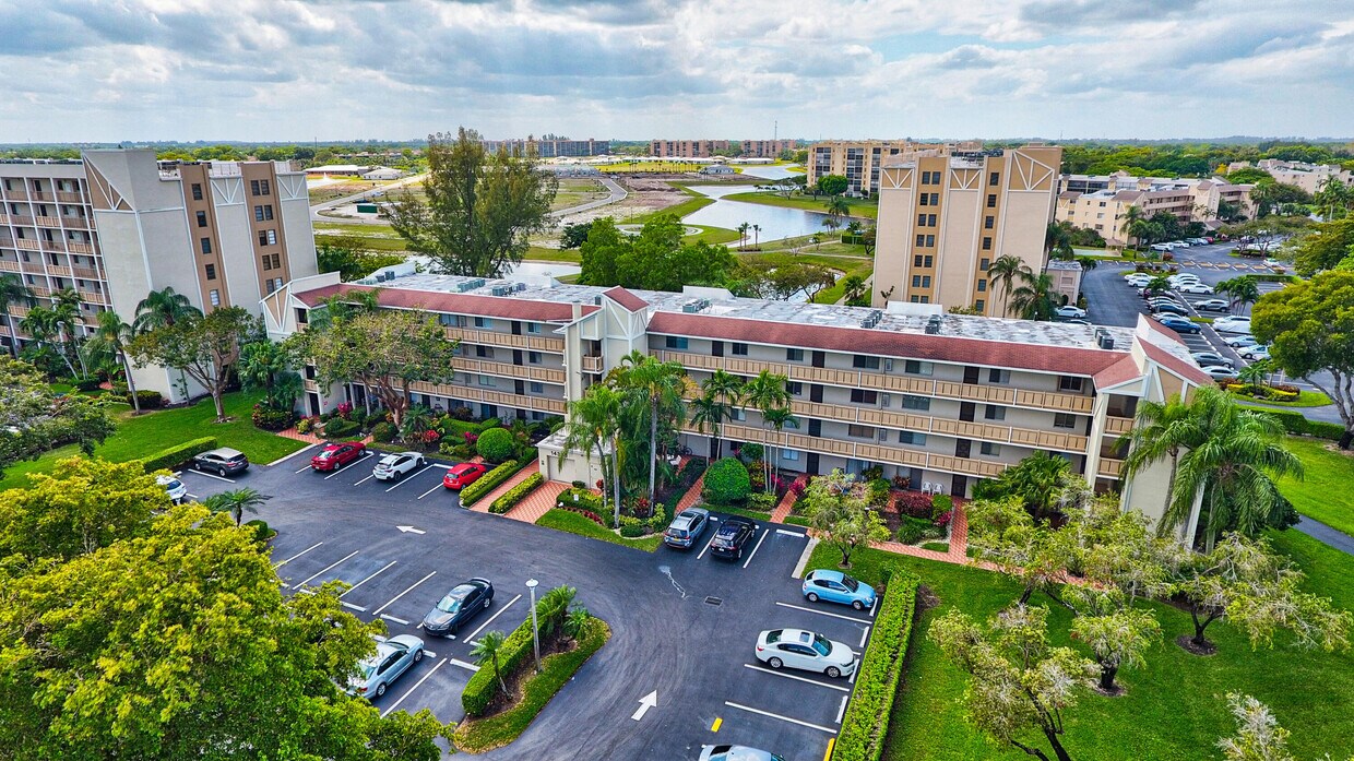 14375 Strathmore Ln, Delray Beach, FL 33446 Condo for Rent in Delray