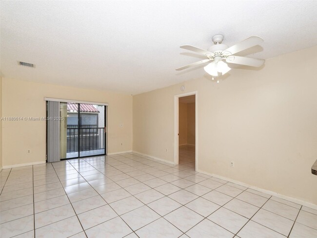 Building Photo - 9734 Hammocks Blvd