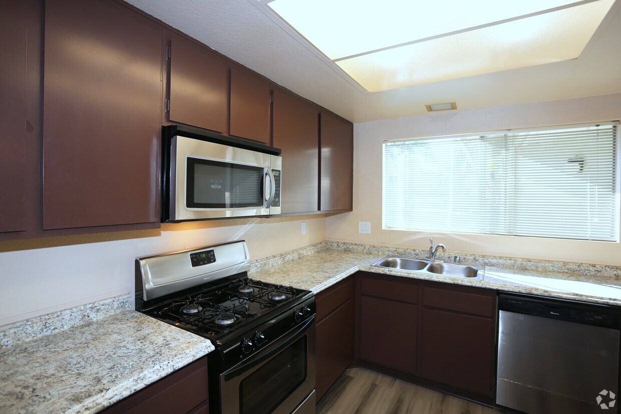 Crown Point Apartments Apartments 1840 S Nelson St West Covina, CA