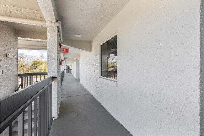 Foto del edificio - 1064 Lotus Pkwy