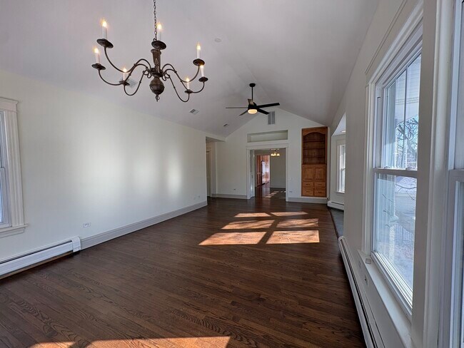 Foto del edificio - 416 N Grove Ave