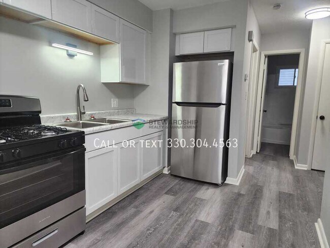 Foto del edificio - 2557 Edwin Ave