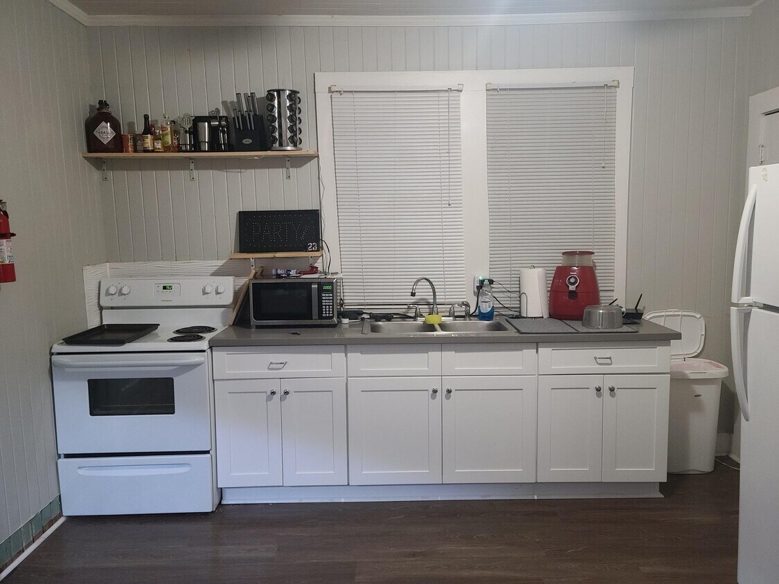 Foto principal - 411 W Taft St