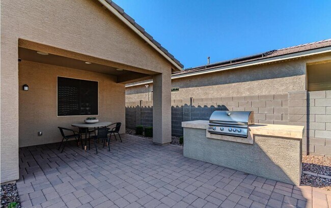 Foto del edificio - 5059 N 183rd Ln