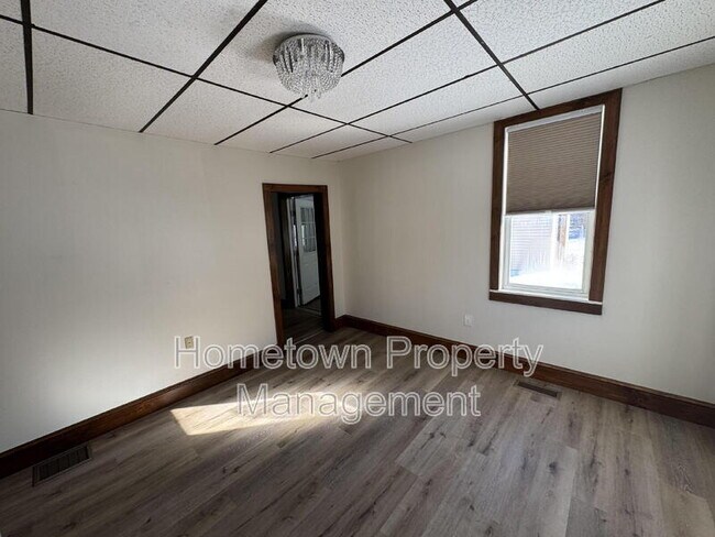 Building Photo - 8858 PA-25