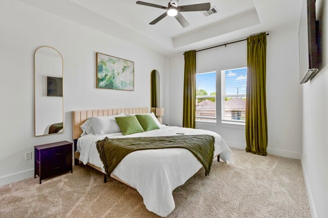 Foto del edificio - 4216 Sterling St
