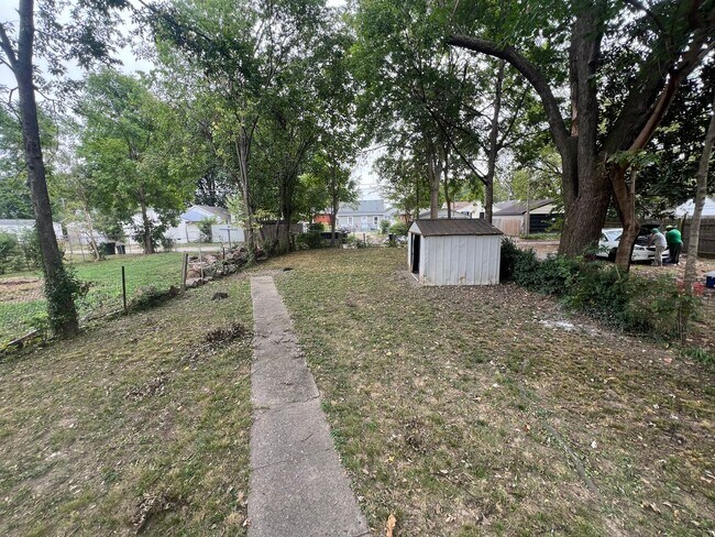 Photo - 3719 Kahlert Ave House