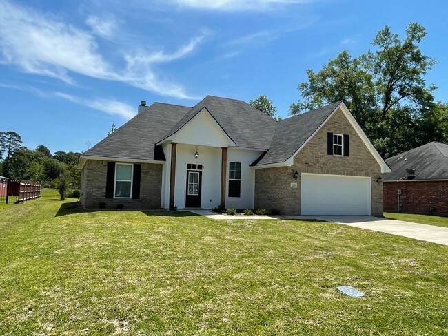 Building Photo - Gorgeous 2021 Home