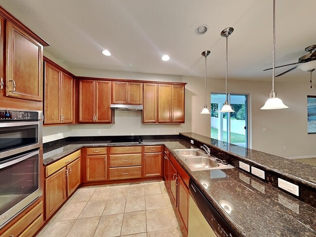 Foto del edificio - 11843 Verrazano Dr