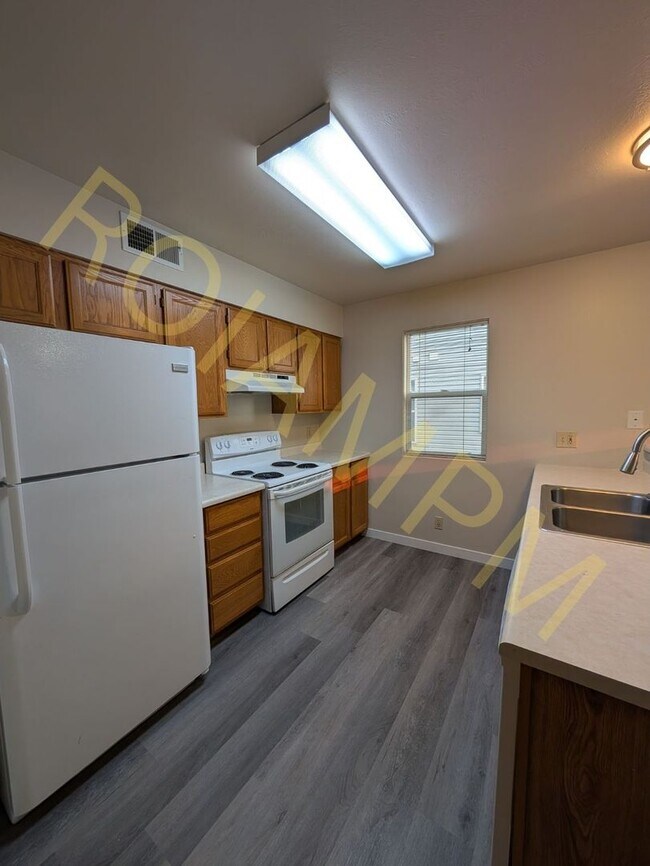 Foto del edificio - 682 Quincy St