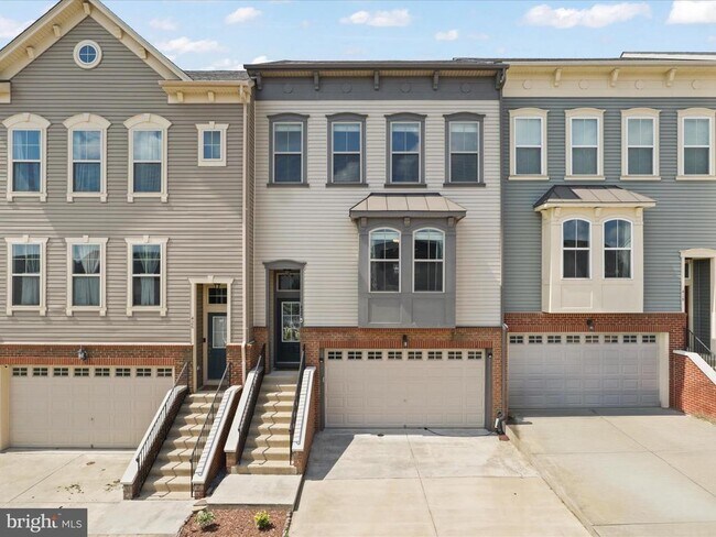 Building Photo - 422 Indigo Way