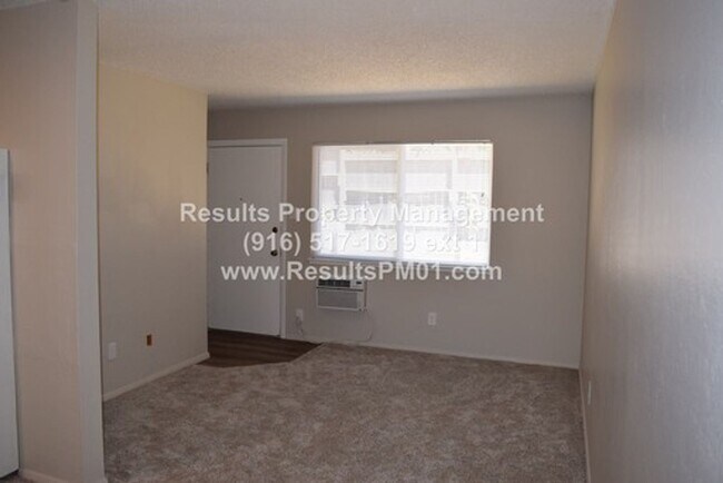 Building Photo - 212 D St