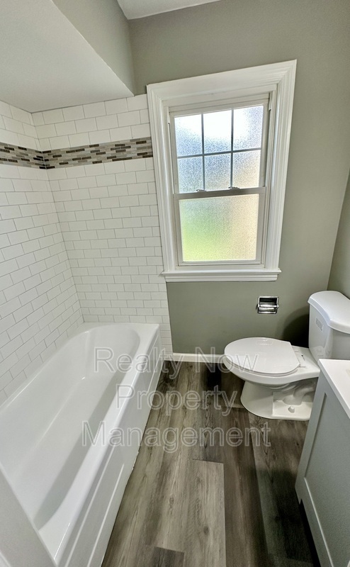 Primary Photo - 1247 Argonne Rd