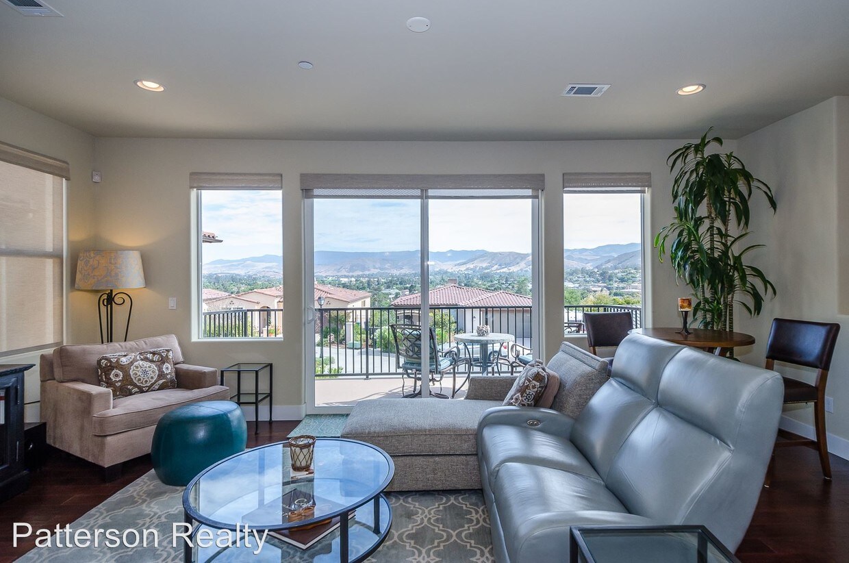 3 br, 2.5 bath - 285 Lawrence Drive - 3 br, 2.5 bath  - 285 Lawrence Drive
