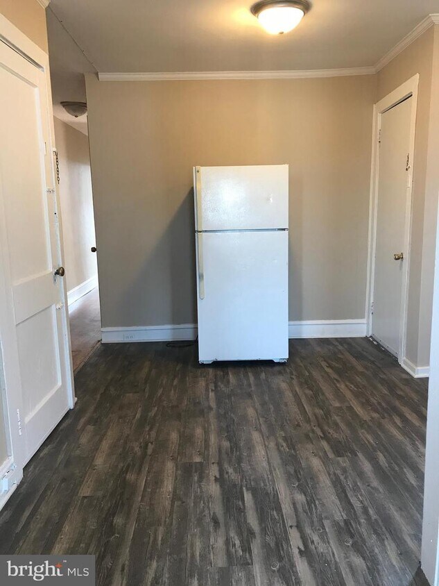 217 Sansom St, Upper Darby, PA 19082 Room for Rent in Upper Darby, PA