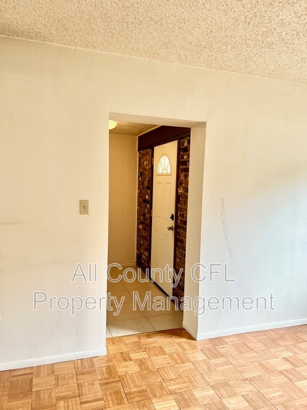 Photo - 718 Buckminster Cir House