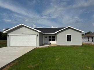 Building Photo - 202 Ruby Ln