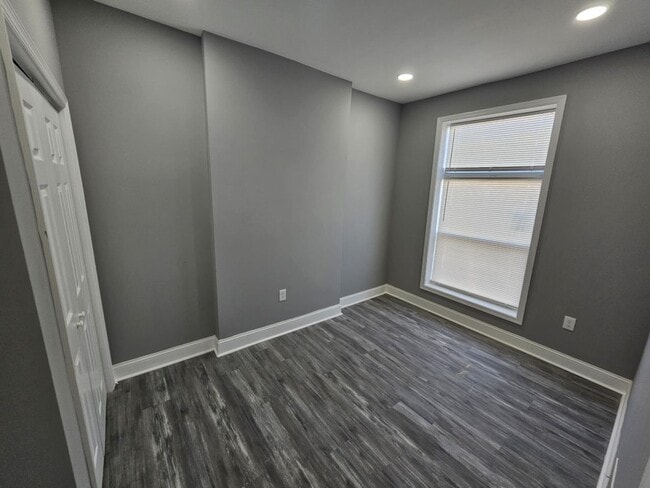 Building Photo - 1345 Herkimer St