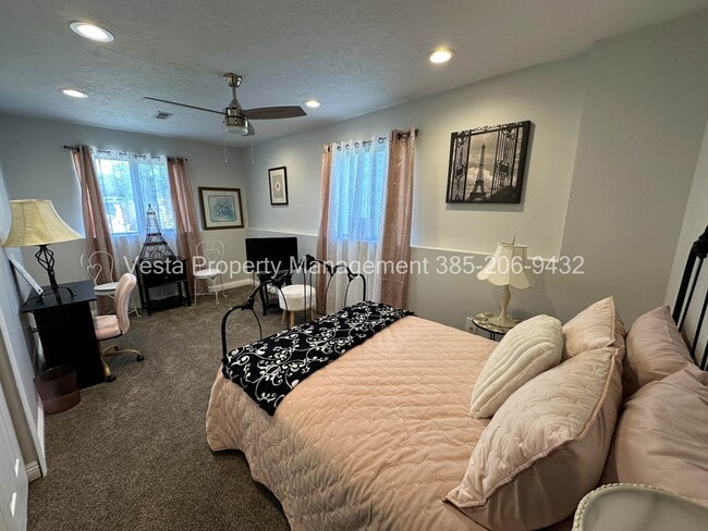 Building Photo - 830 W 8100 S