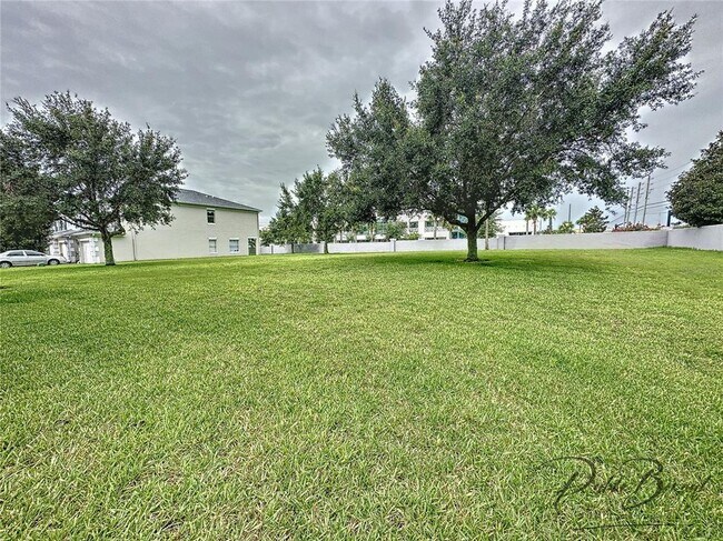 Foto del edificio - 9362 Flowering Cottonwood Rd