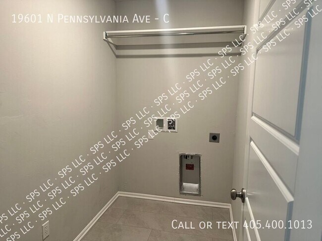 Foto del edificio - 19601 N Pennsylvania Ave