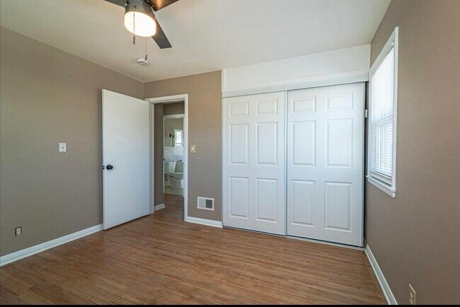 Foto del edificio - 115 Spruce St W