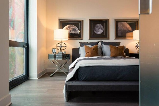 Photo - 76 E Lake St Apartment