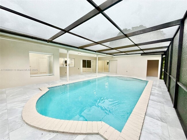 Photo - 6708 Camelia Dr House